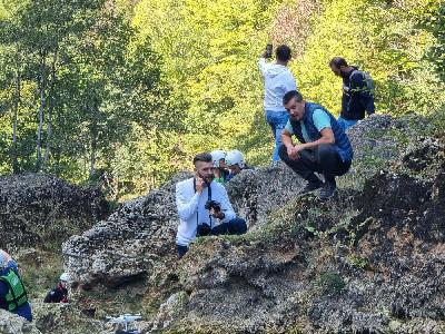 Adrenalinski rafting na Uni